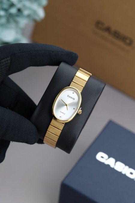 Casio Gold Oval
